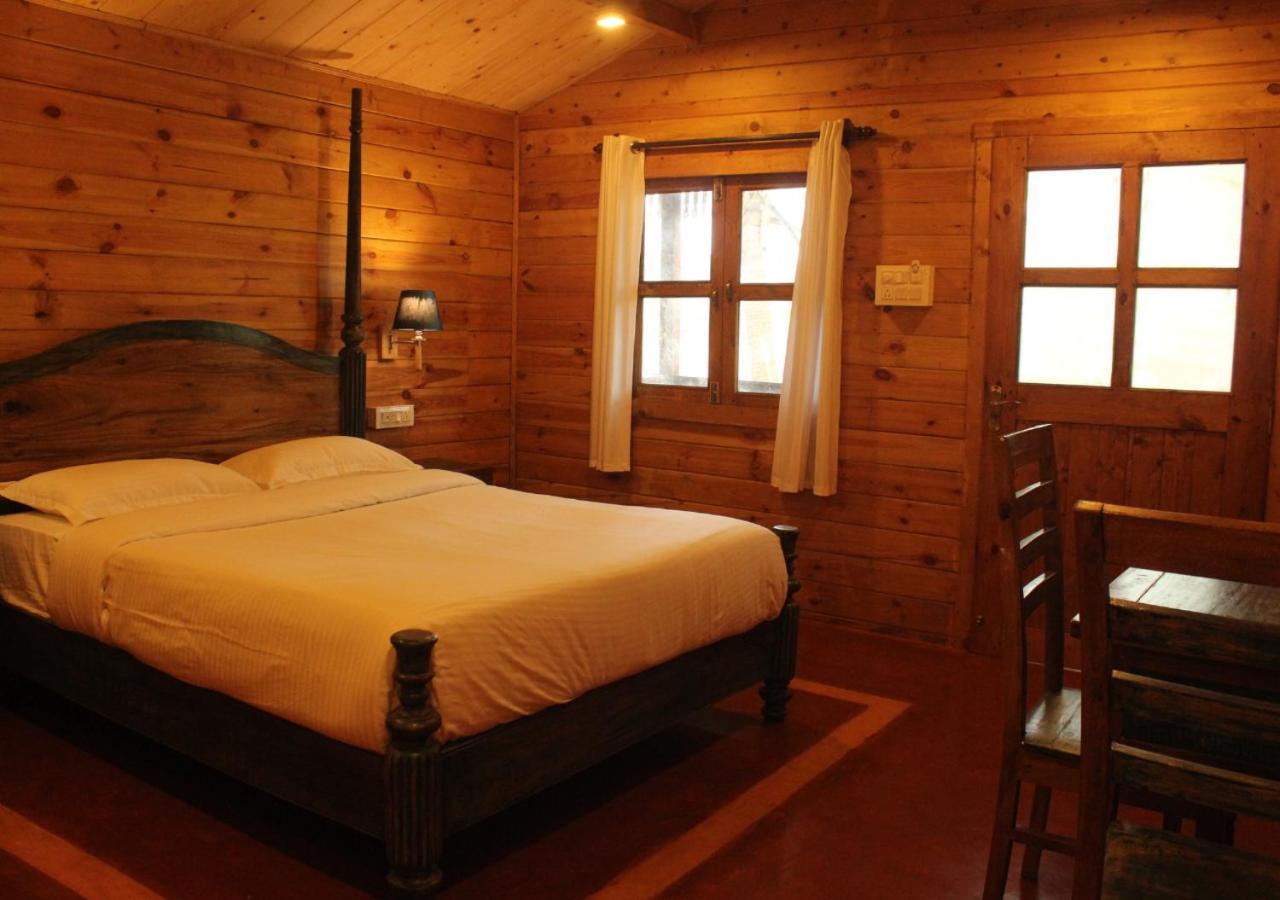 Lotus Feet Beach Resort Morjim Εξωτερικό φωτογραφία